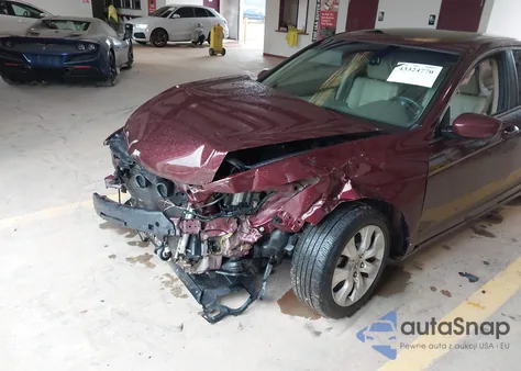 2010 Honda Accord 2.4 Ex-L from USA, damaged, VIN 1HGCP2F85AA044784